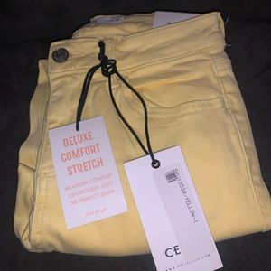 Women’s Cello Distressed Crop Skinny Jeans